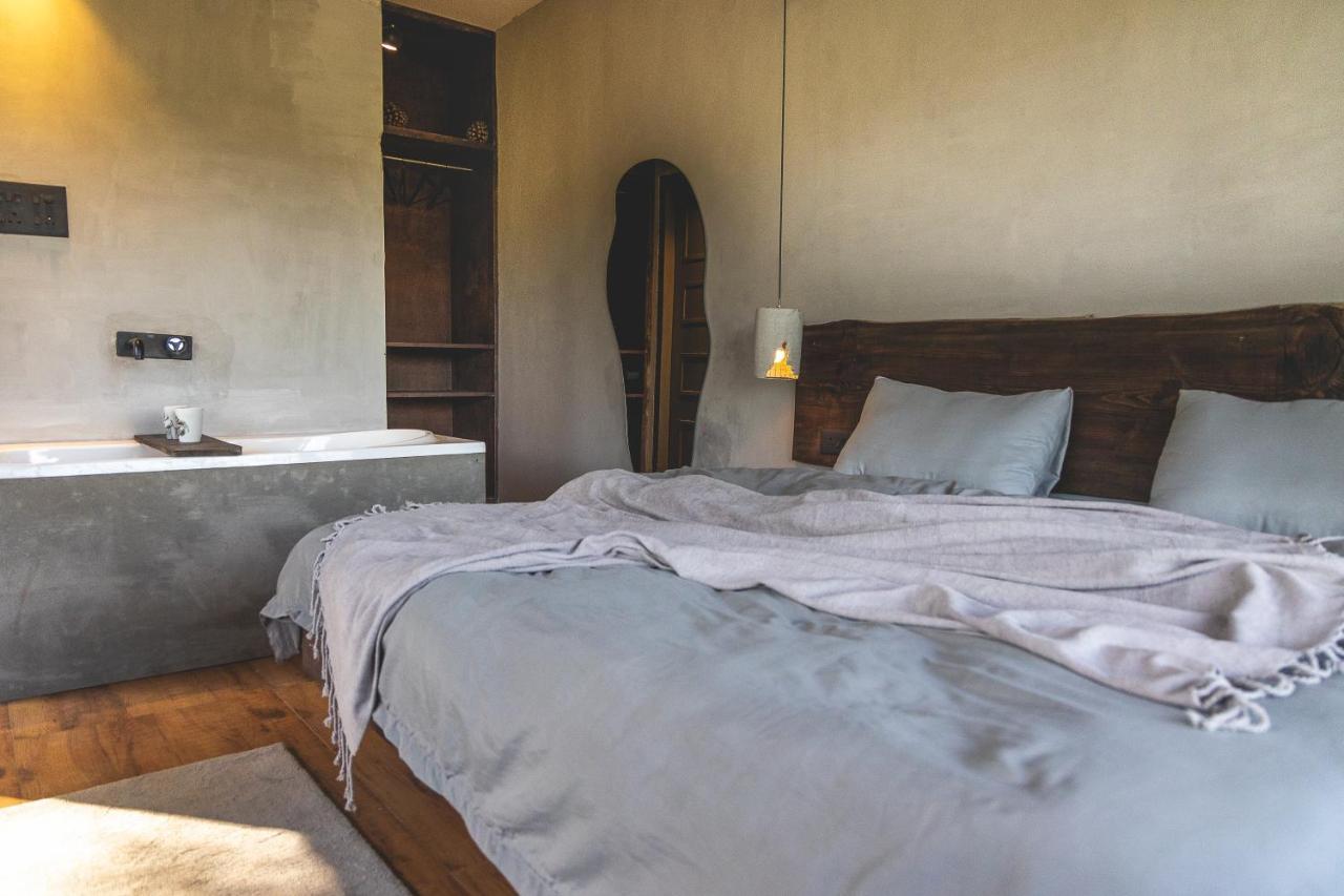 Ecstasy By Thhpsociety Bathtub Rooms Mukteshwar Esterno foto